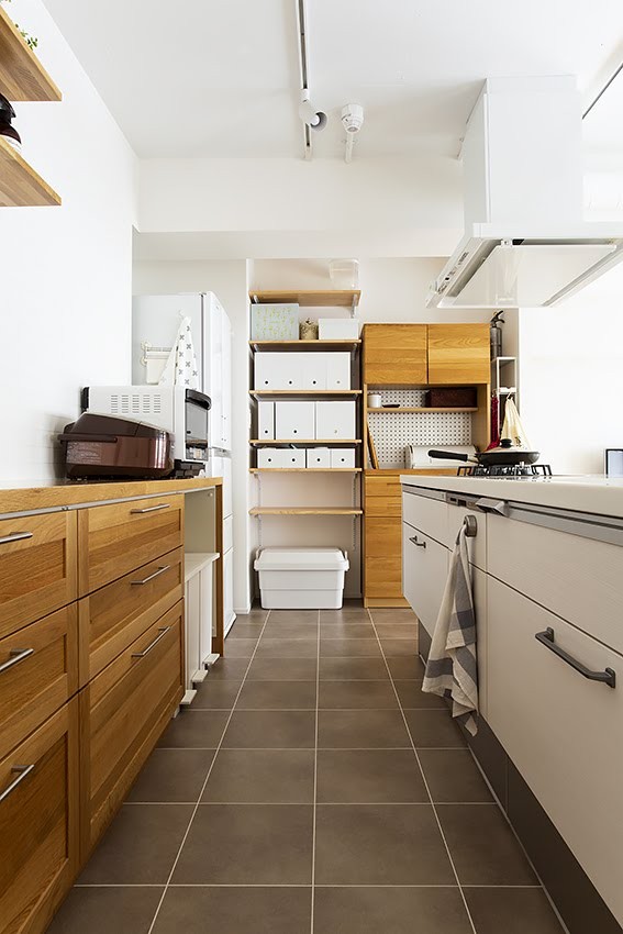 パントリーとは？メリット・デメリットや家事動線について - 広島・福岡で注文住宅・分譲住宅・リフォーム・中古物件なら山根木材