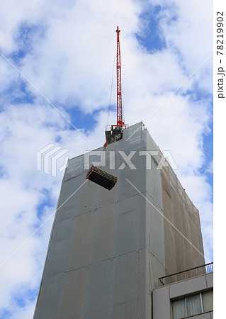 クレーンが建設ビルの屋上にそびえ立つ謎 外で見かけるすごい技術ダ・ヴィンチWeb