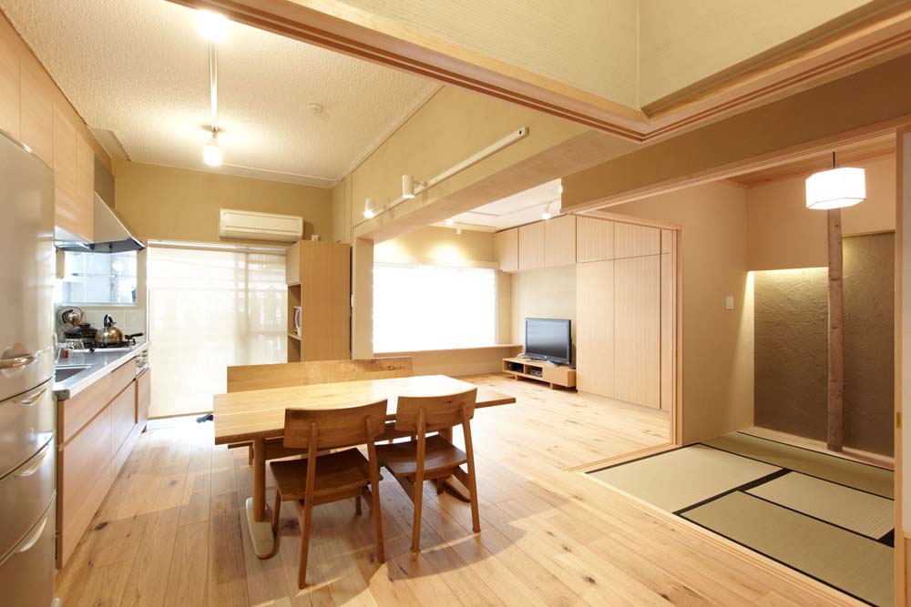 内装リフォームリフォーム・水回り・外壁塗装・屋根・防水・外構・リフォーム全般なら施工実績2500件以上のアズホームへ