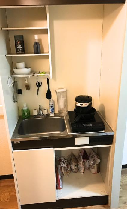 発売即重版 好きなものだけに囲まれた小さなひとり暮らしに共感の声集まる。人気インスタグラマーのミニマリスト本『捨て活で見つけた「私」が主役のワンルームライフ』株式会社主婦の友社 のプレスリリース