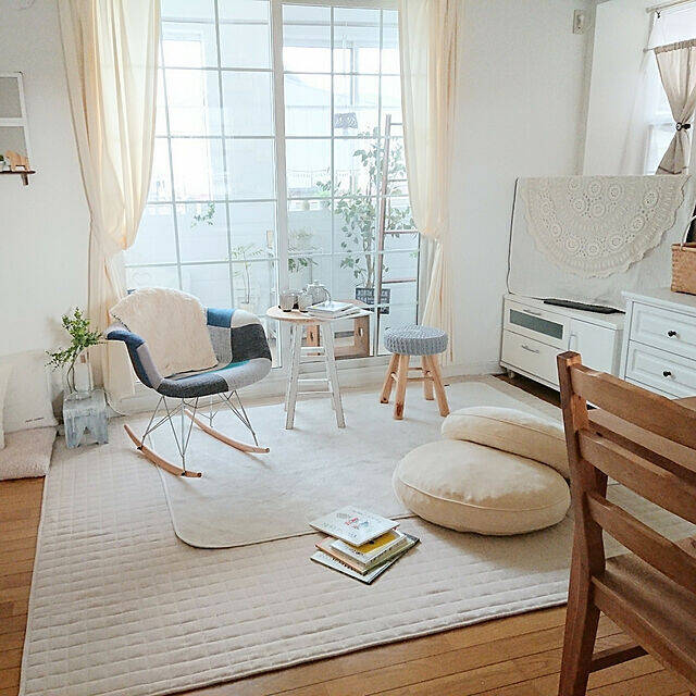 ソファなしリビングに挑戦！広い快適空間のアイデア例をご紹介！COVEARTH MAGAZINE