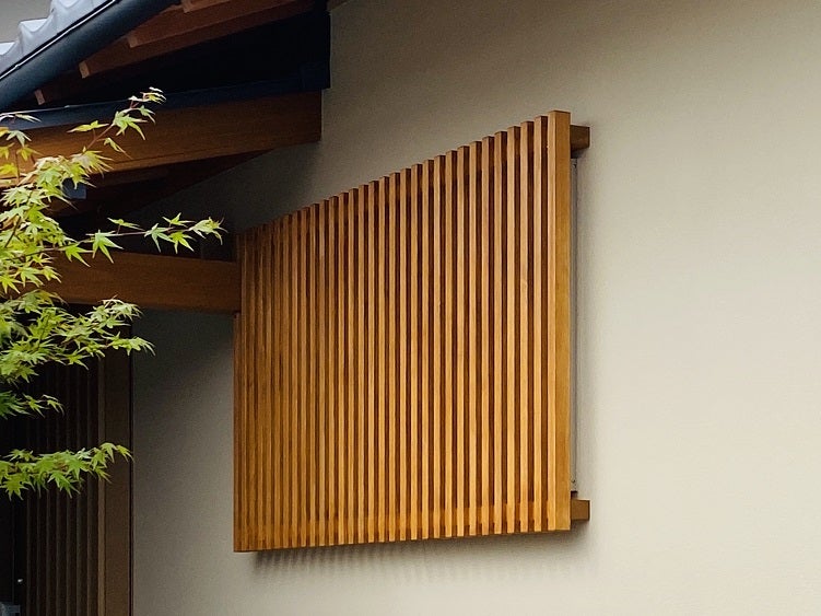 セミオーダーで作る無垢の格子の魅力COLUMN詳細無垢フローリング・無垢材・無垢内装材マルホン