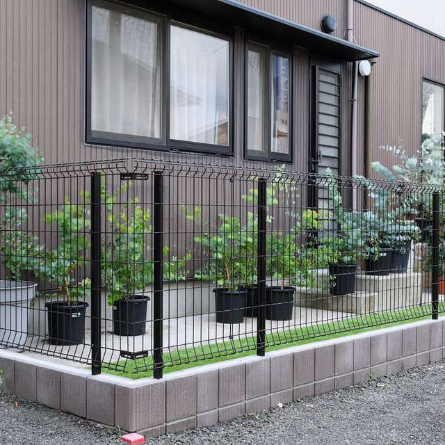 おしゃれな目隠しフェンス 施工事例を公開中！グリーンケアガーデンデザイン＆外構リフォーム専門店