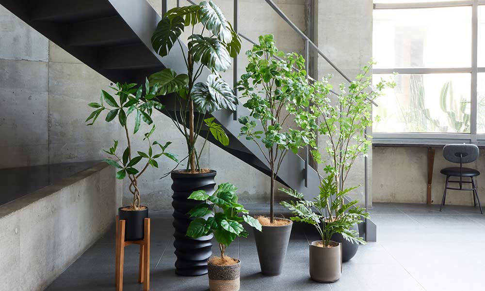 フェイクグリーンインテリアのアクセントになる観葉植物・造花