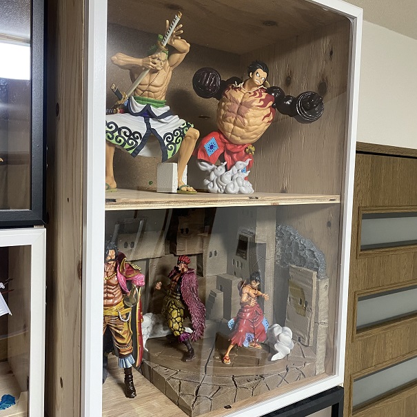 100均DIY！背面ミラー仕様のフィギュアケースを自作する