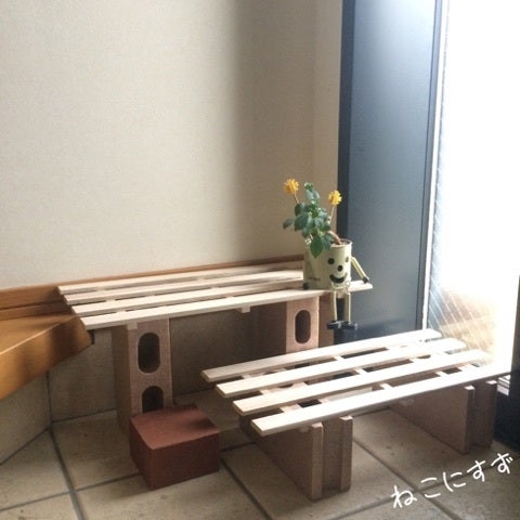 収納スペースが2倍になった！ダイソーの「110円ブロック」こんな使い道があったんだバズフィード