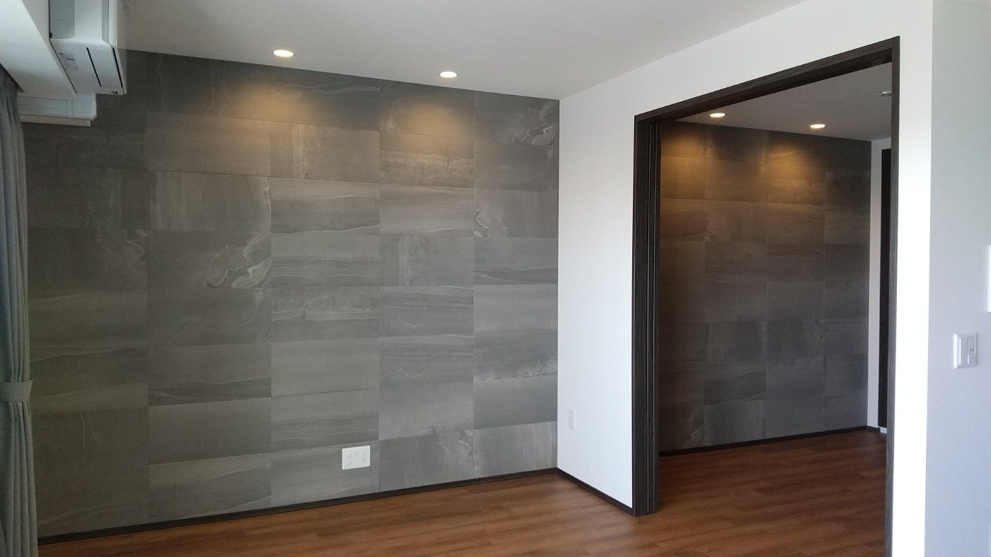 プランナーがおすすめする、天井のアクセントクロススタッフブログ新築マンションオプションとリフォームのRe:Mansion