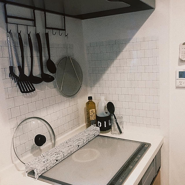 キッチンシート 透明シール 台所 壁用 汚れ防止シート キッチン保護シート 貼って剥がせる 防水 防油 防汚 防カビ 抗菌 耐熱 汚れ防止 キズ防止滑り止め 貼りやすい ウォールステッカー 壁紙シール キッチン 台所 雑貨 DIY 賃貸OK 送料無料の通販はau PAY マーケット