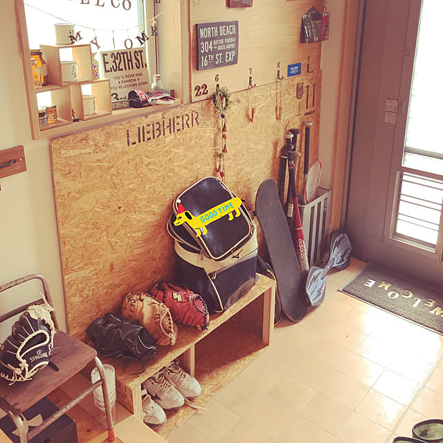 野球道具の収納まとめ 玄関のシューズクロークにバットやグローブをまとめて保管！全貌を大公開