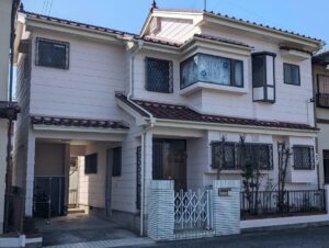 ピンクベージュの外壁は優しい印象に！配色のコツも紹介！タキペイント外壁屋根塗装を泉大津市でするなら