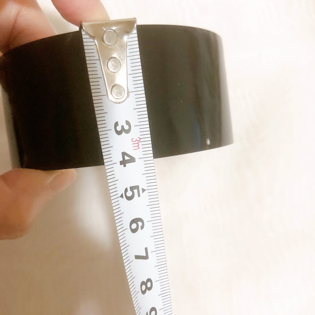 100均セリア この白い養生テープ、指で切りやすいから好き！売り場・メリット・デメリットくらしとふわっと100均ブログ