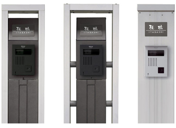 積水ハウスさんの邸宅に、まさにneutralという、グレーのタイル門柱に黒のライン表札という組み合わせです！10年以上前に完成した、今なお人気のモダンデザインです♪♪ 現在も少しずつアップデートをくわえ、飽きのこない、洗練された印象です！ニュートラルの外構