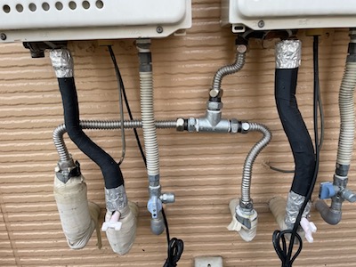 外壁から滲み 浴室の追い炊き配管漏水修繕工事トラブラン