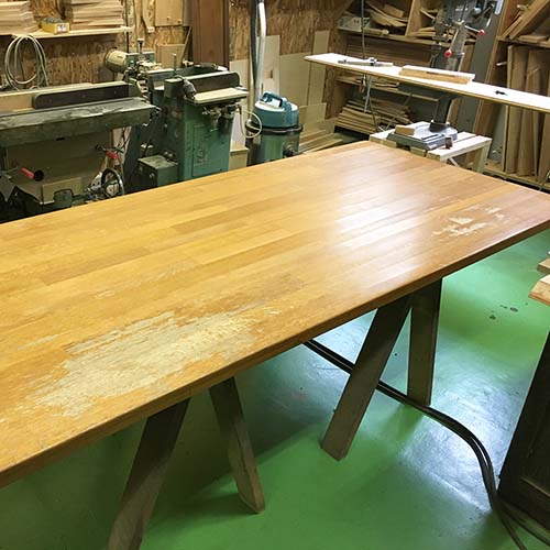 除光液でテーブルが白くなってしまったら？自宅で修理する方法をご紹介します 家具・インテリア Re:CENO リセノ