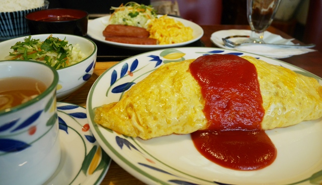 伯爵邸 | まるまるひがしにほんの店