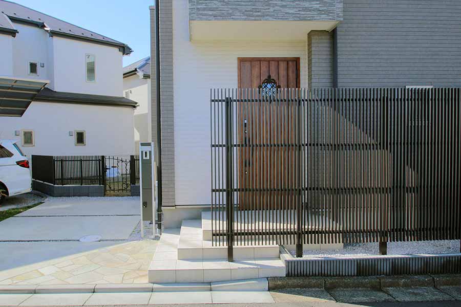 目隠しフェンス・境界フェンス柏市の外構・エクステリア専門店 マイ・ガーデンです見積無料