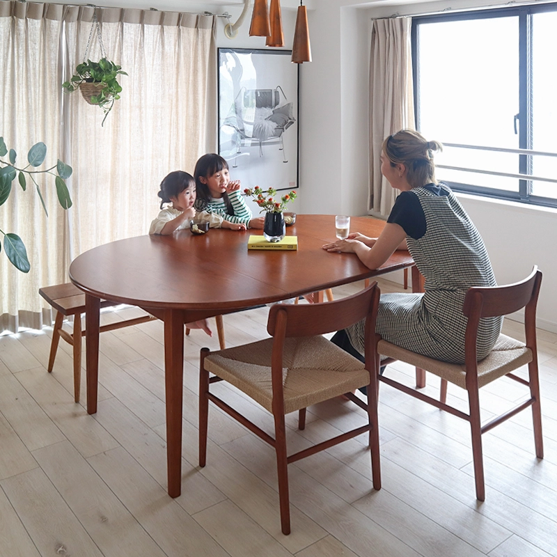 JOYSTYLE interiorコーディネート事例 10畳未満のリビングダイニングに曲線のある家具をチョイス