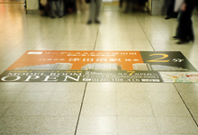 看板 ステンレス板カッティングシート 会社看板実例・設置例看板 鋳造・エッチング・アルミ 看板 プレート のぼり宝塚山本の株式会社ベスタ