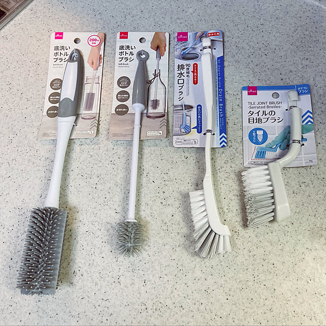 蛇口にかけるスポンジ＆ブラシホルダー プレート ホワイト 山崎実業 plate 蛇口 スポンジホルダー 浮かせる シンク キッチン おしゃれモノトーン ホワイト 5082ココチのくらし雑貨店