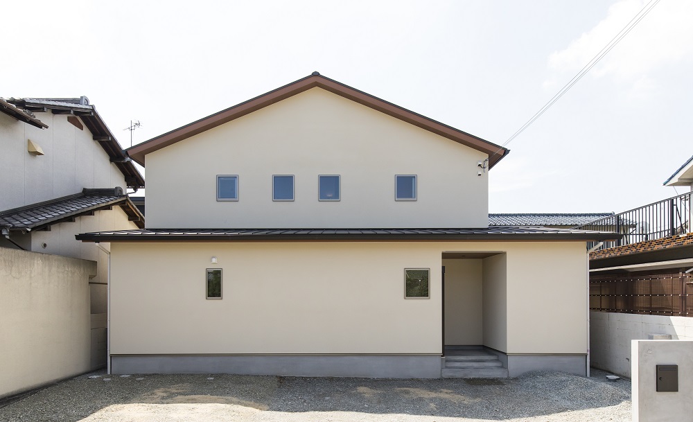 37.さんかく屋根の大きな吹き抜けがある平屋 - NEO Design Home