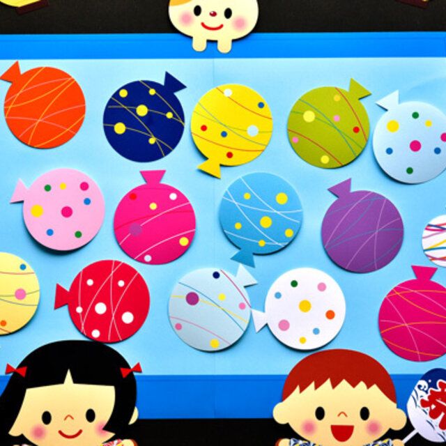 壁面飾り 保育 花TikTok