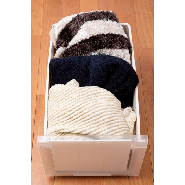 かさばる冬服の収納は？ 冬服のたたみ方やしまい方のコツを一挙に解説します！ - AQレントマガジン