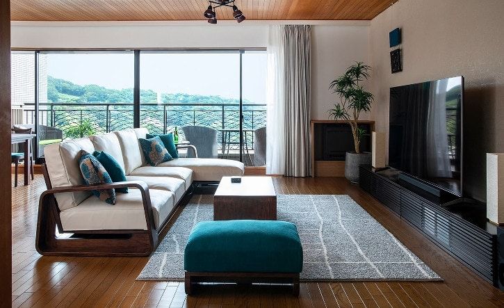 ラグの“重ね使い”で、ワンランク上の秋冬インテリアを作ろう♪ - IZILOOK