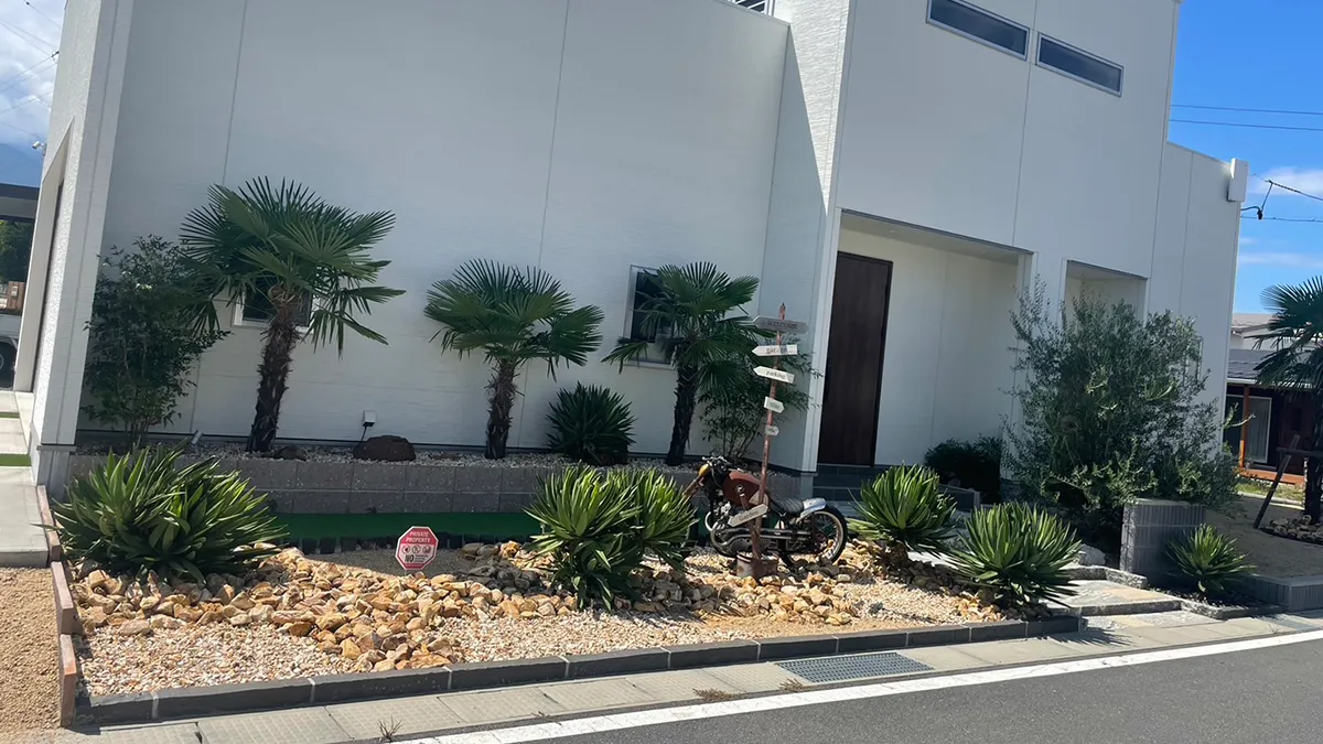 風格のある湘南のリゾートエクステリア - ビーチスタイル - 庭 - 他の地域 - Heaven's GardenHouzzハウズ