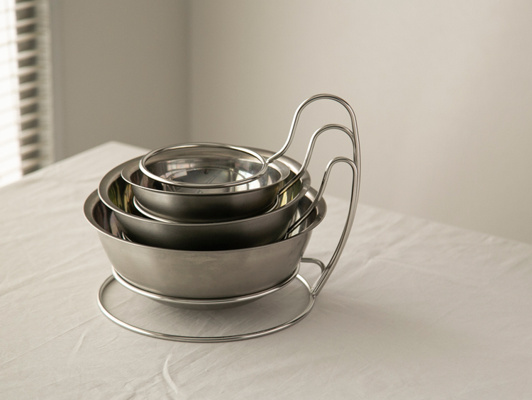 見直してみませんか？ザル・ボウルの便利な収納方法をご紹介しますRoomClip mag暮らしとインテリアのwebマガジン