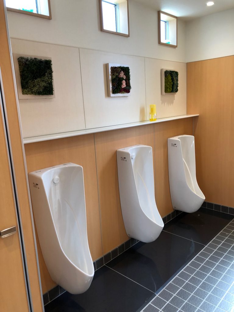 まるで五つ星ホテル！京都の公衆トイレが「もはやインスタ映えレベル」と注目 カギは“命名権”？企業の思いまいどなニュース