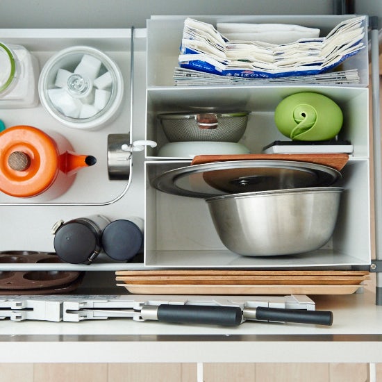 シンク周りのごちゃごちゃがスッキリ片付く収納術！対面キッチンもおしゃれに変身株式会社ダイドー株式会社ダイド