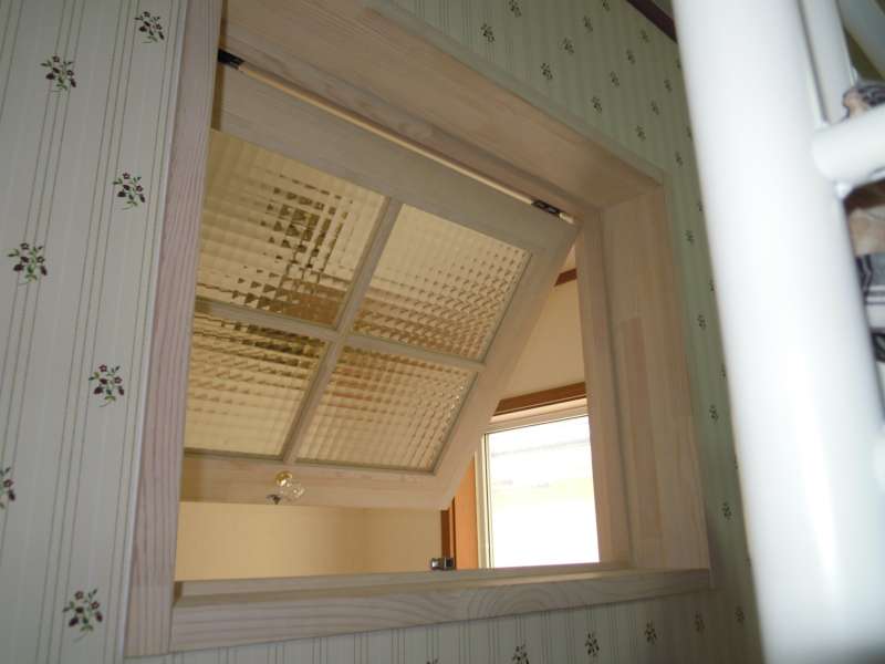 小さい吹き抜けを造りたい！おさえるべき２つのポイント - 設計図のセカンドオピニオン