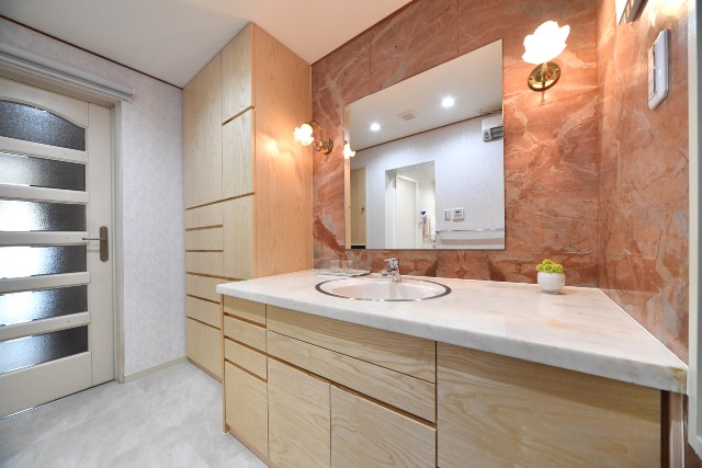 おしゃれで快適な洗面所インテリア3選！もっと素敵な洗面所に整えるCOVEARTH MAGAZINE