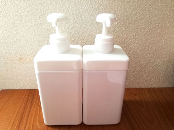 シャンプー詰め替えそのまま吊るす」は100均ダイソー・セリアやニトリ・カインズで売ってる？おすすめ厳選10選も