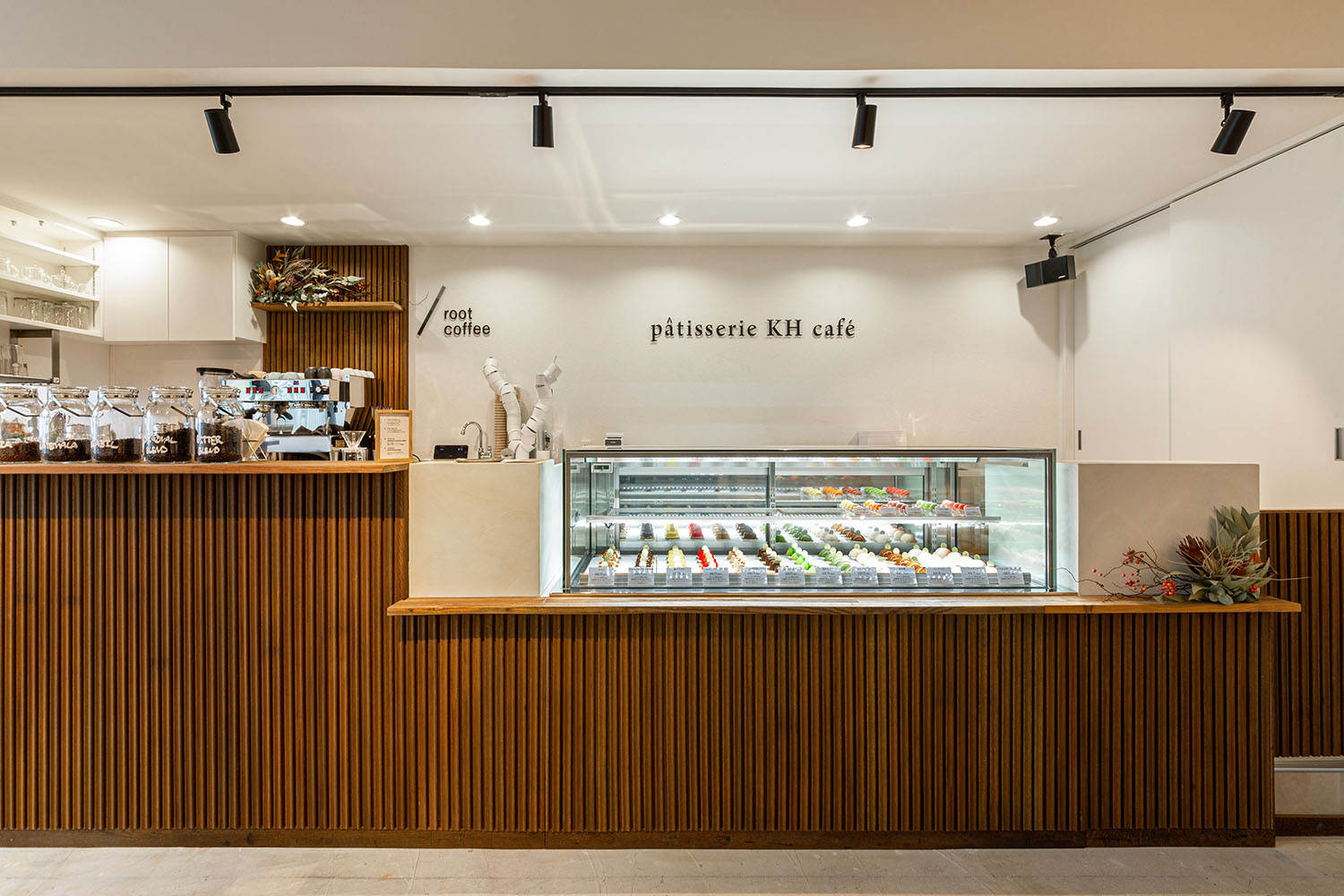 L′ATELIER des gâteaux KOKUBO ケーキ屋船橋駅店舗デザイン.COM