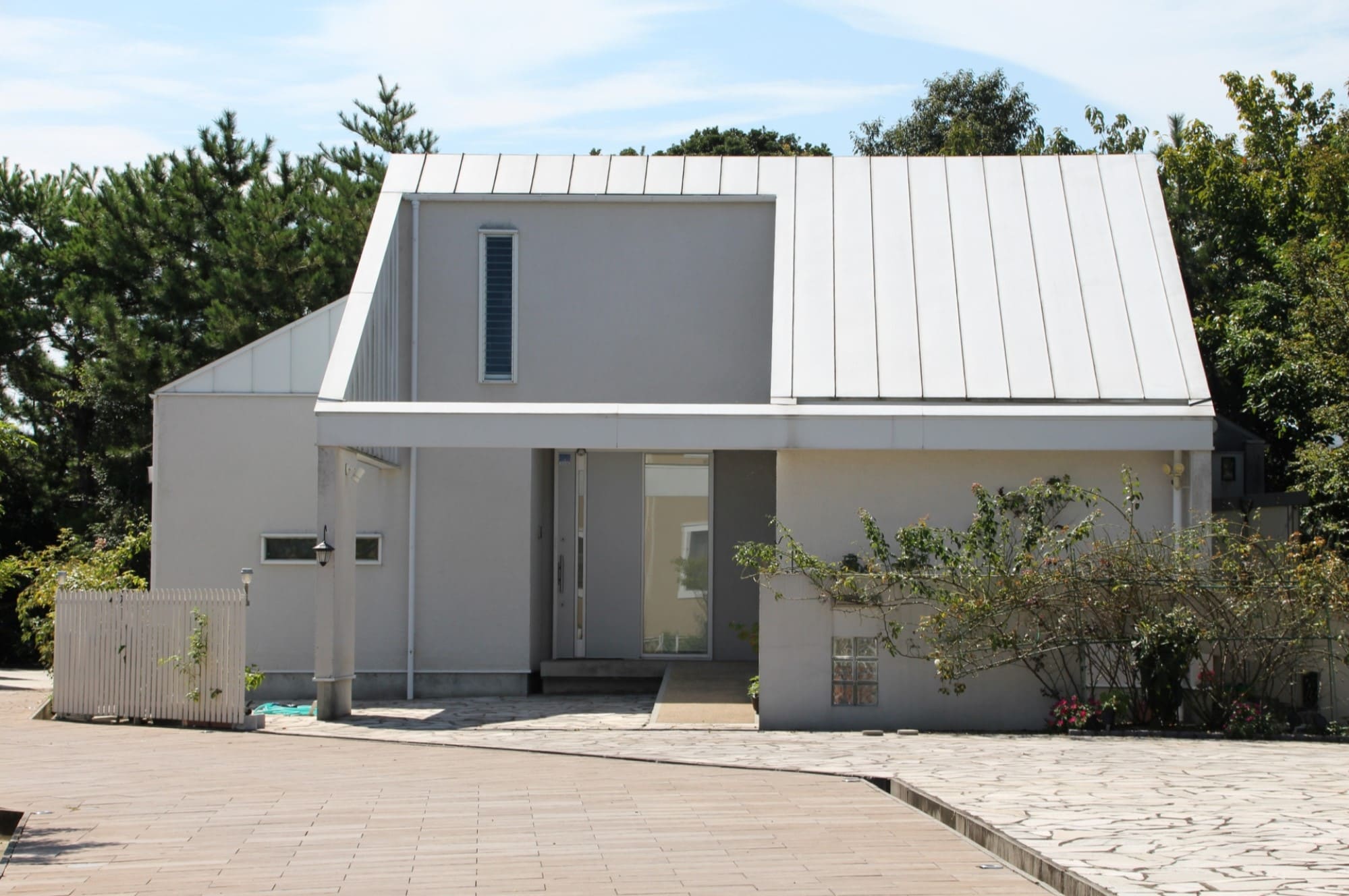 半平屋とは？ メリット・デメリットを解説 間取り・建築実例付き注文住宅なら建築設計事務所フリーダムアーキテクツ