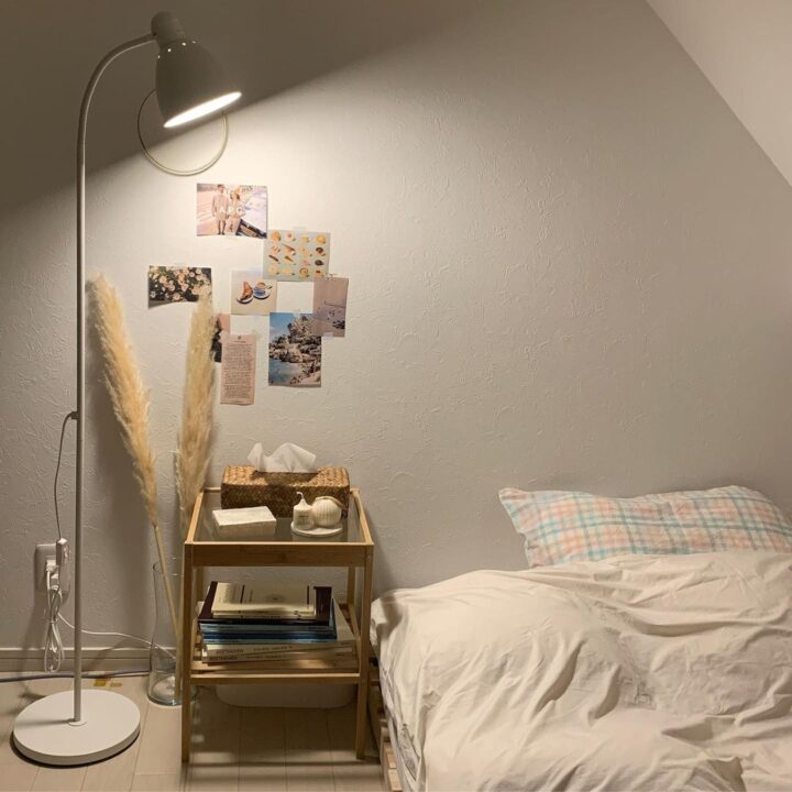 北欧スタイルのおしゃれなリビング白い壁のインテリア画像 75選 - 2025 年 10月Houzzハウズ