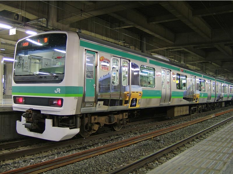 E231系が工場地帯にやってきた | 鉄道、バスたまにアニメ…南知床ことりんのブログ