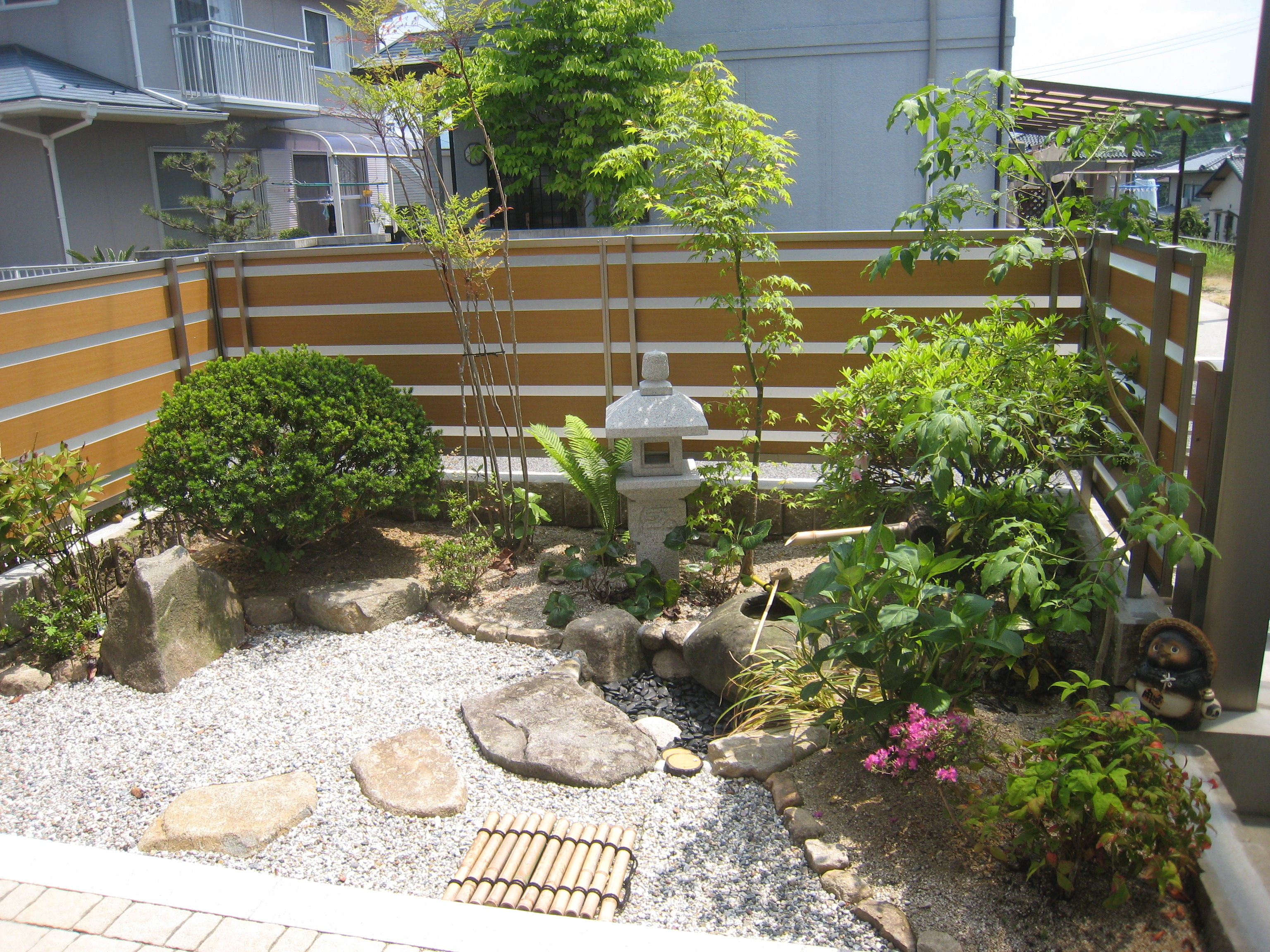 和風庭園を洋風庭園へ福岡でリノベーション・リフォーム・新築戸建てのことならホームランド