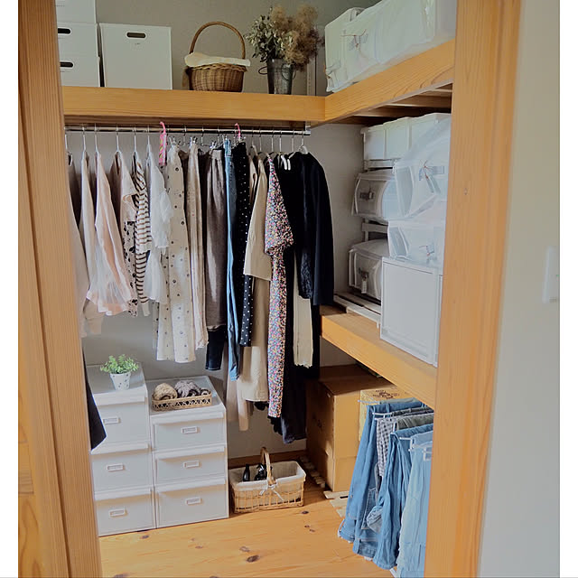 かさばりがちなズボン、どう収納すればいい？マネしたい収納術＆お役立ちグッズをご紹介キナリノ