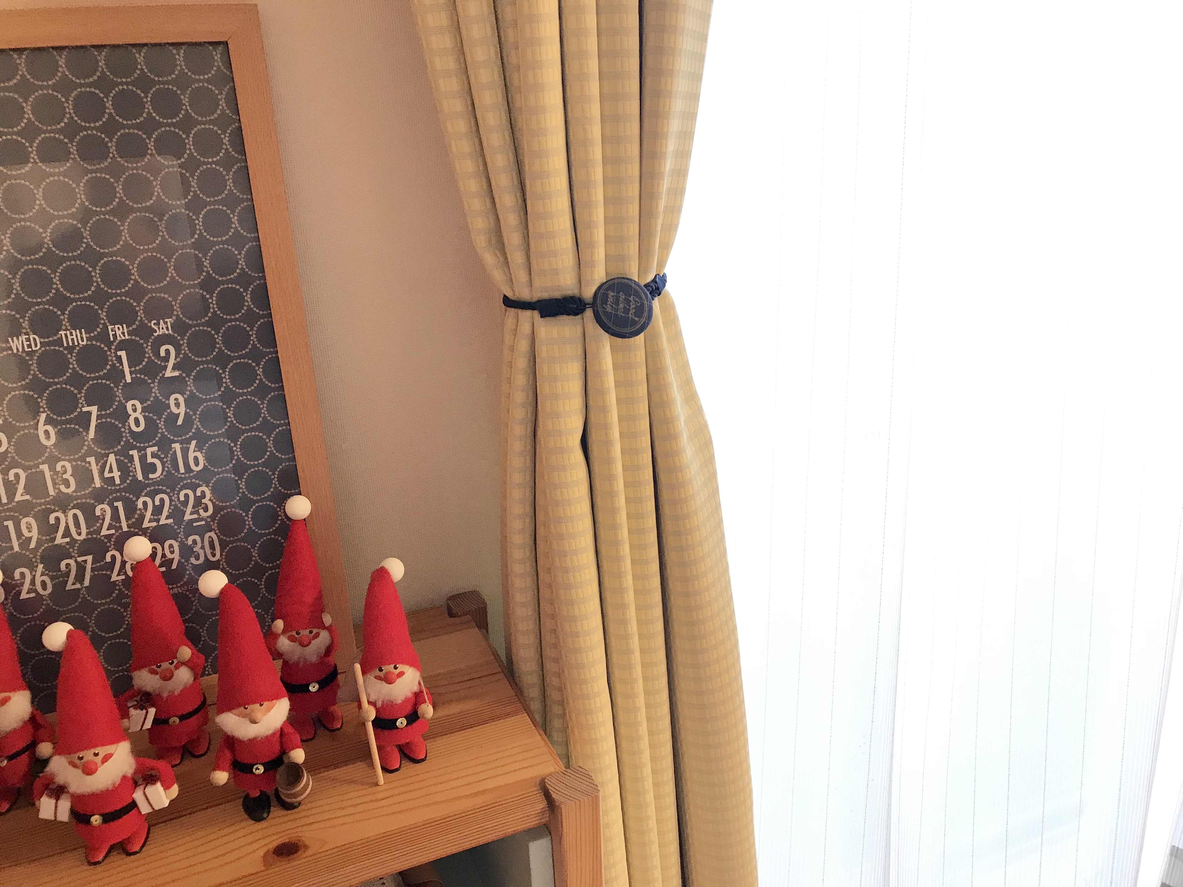 セリアの映えるマグネットタッセルがインテリアのアクセントにちょうどいいDomani