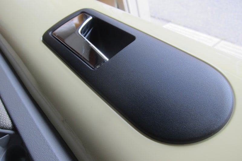 アーカイブ 新型VWポロ「ベースグレード」の内装画像が公開。ここまでやるかという質素さが話題に - Life in the FAST LANE