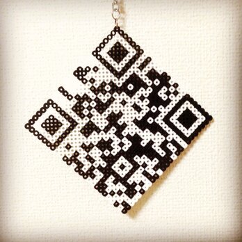 ビーズ デコレーショングッズ その発想には脱帽！アイロンビーズのユニークアイディアRoomClip mag