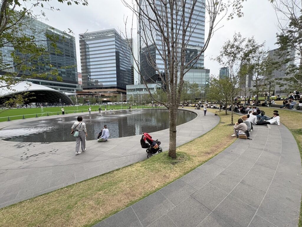 歴史や場所の力を引き出す「まんなか」広場株式会社 加藤建築設計事務所