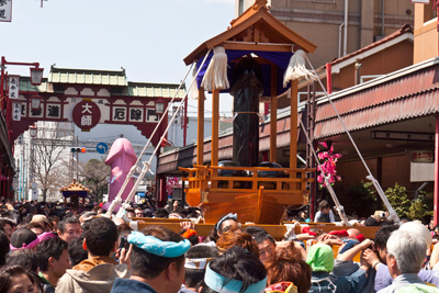 川崎・金山神社例大祭: 緋袴白書：備忘録