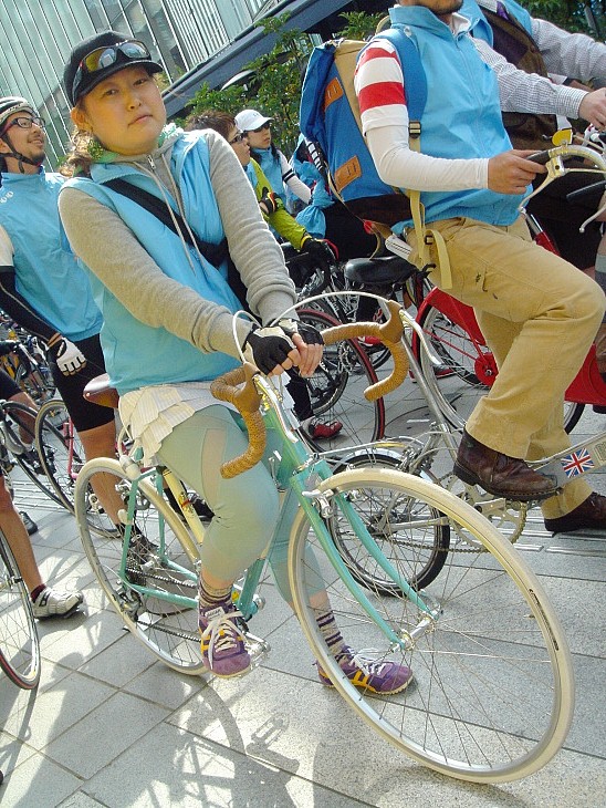 オシャレ☆自転車 ホワイト 7段変速 可愛い WEEKEND BIKES 白 サイズ 510mm