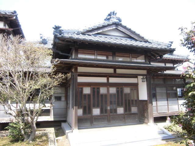 カリフォルニアの森に囲まれた日本風豪邸 - WSJ