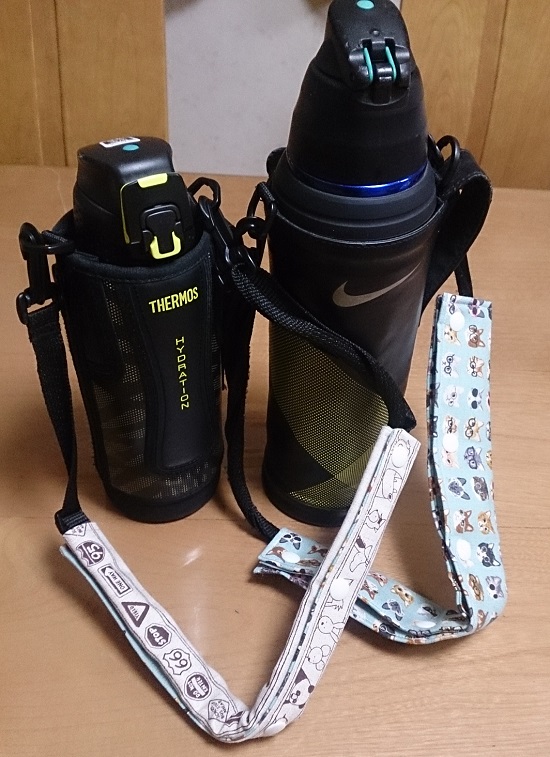 無料記事 入園入学＊蓋が開く水筒肩紐カバーの作り方nahoppe_handmade ドール服・baby＆キッズ雑貨のパタンナー