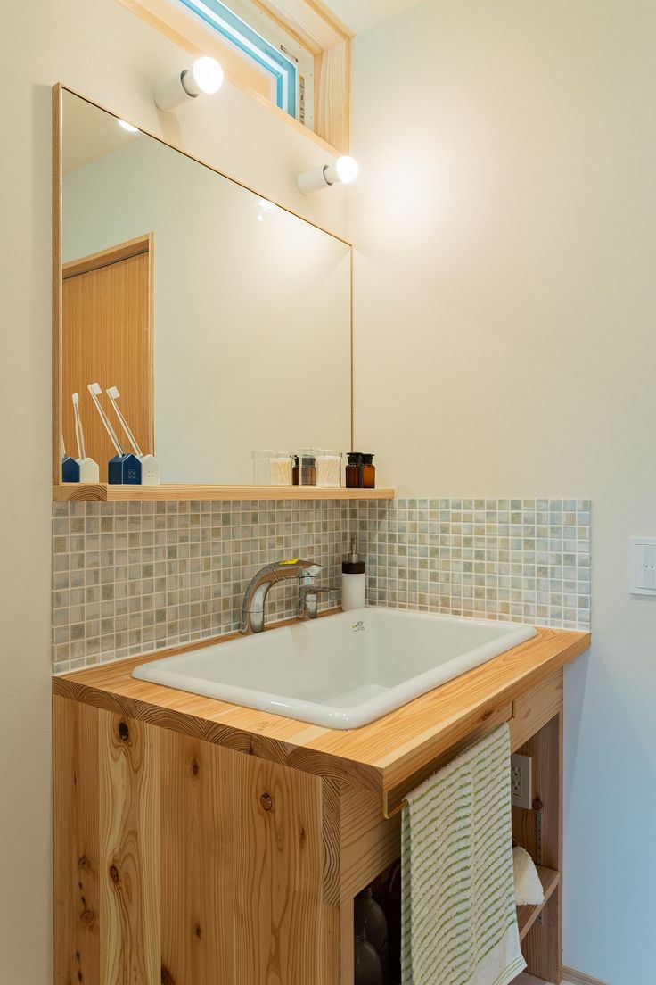 タイル調キッチンパネルが素敵！福岡県北九州市小倉北区 TOTOリモデルサービス 北九州営業所の施工事例写真リフォーム評価ナビ