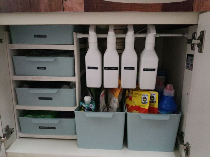 セリアさんその手があったか ！余ったスペースを活かせる♡後付けできる小さな棚michill byGMO ミチル